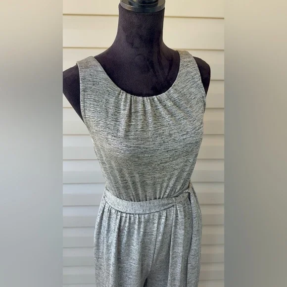 Anthropologie Shimmer Metallic Wide Leg Jumpsuit Romper Size XS Tie‎ Waist